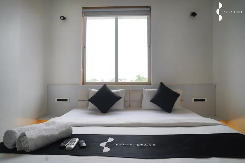 1 BHK Studio Apartment with Bathtub 1