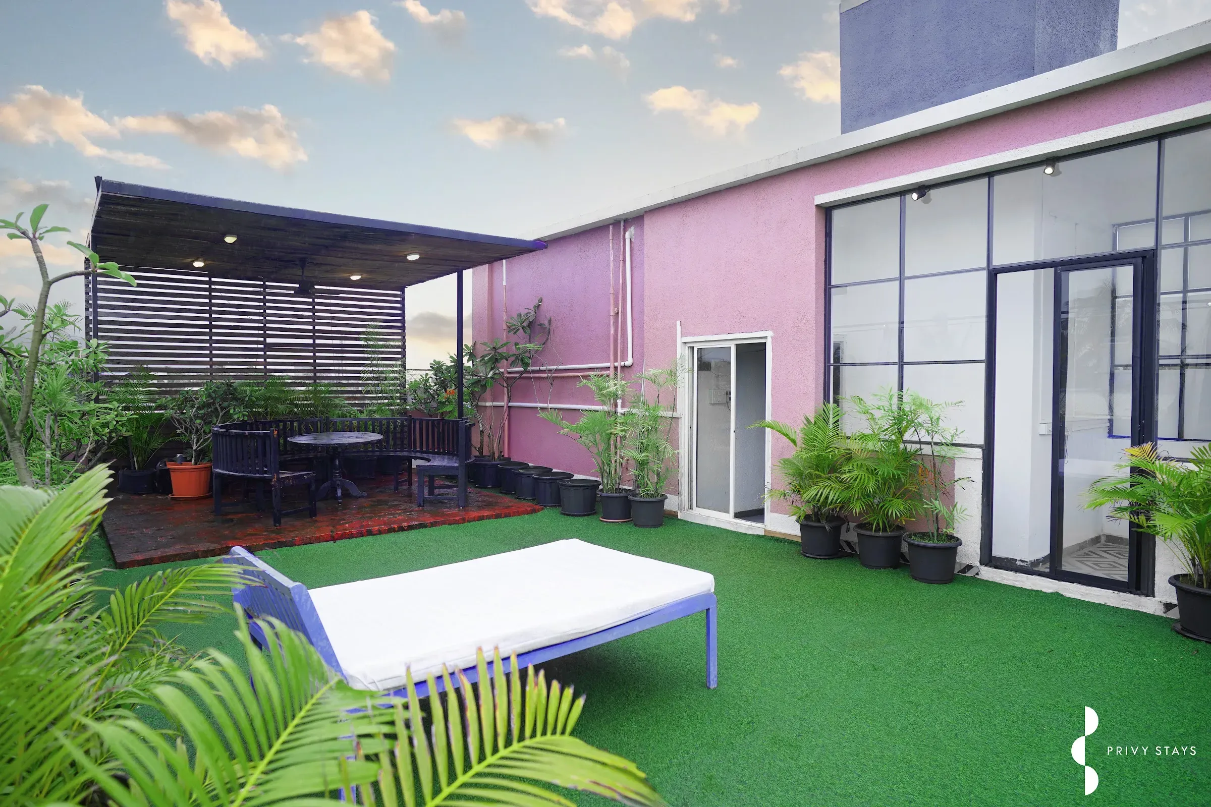 St.Ricky’s Apartment Hotel By Privy Stays 8