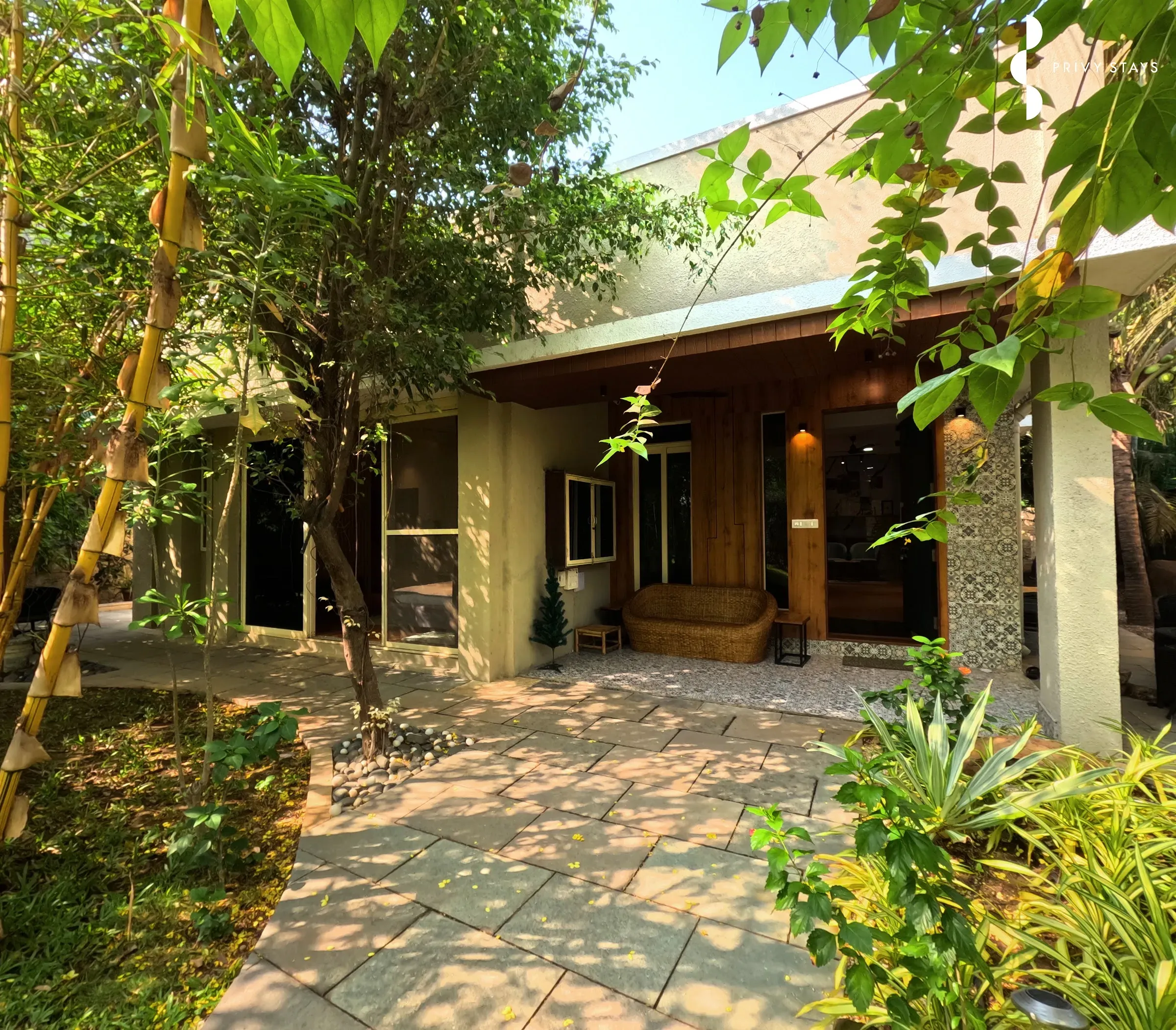 Privy Stays- Green Palm Villa 13