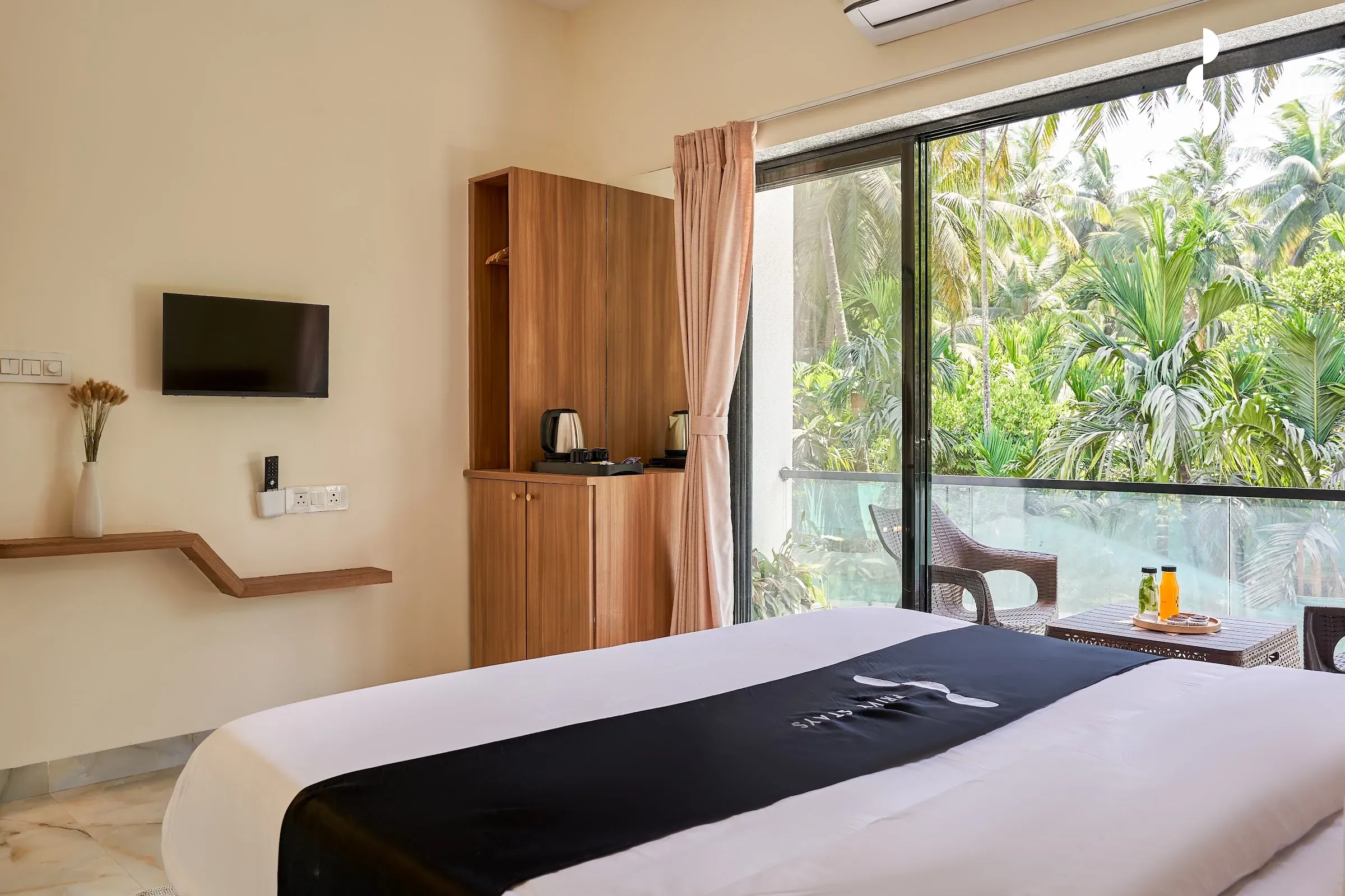 Privy Stays Casa Sereno 8