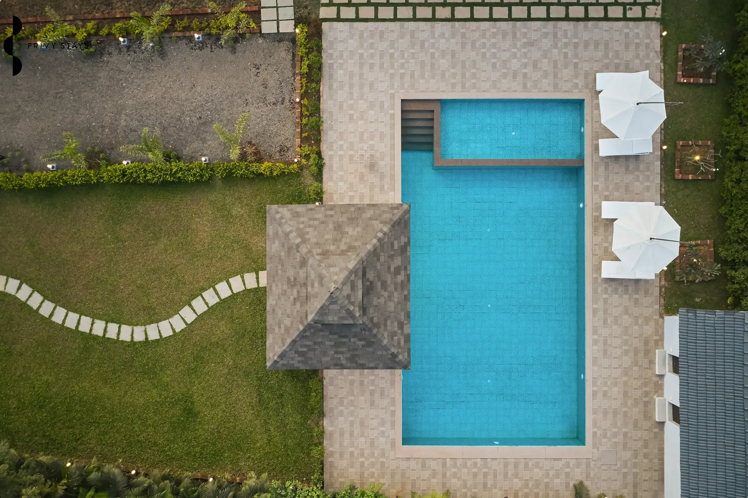 Privy Stays Elantra Villa 16