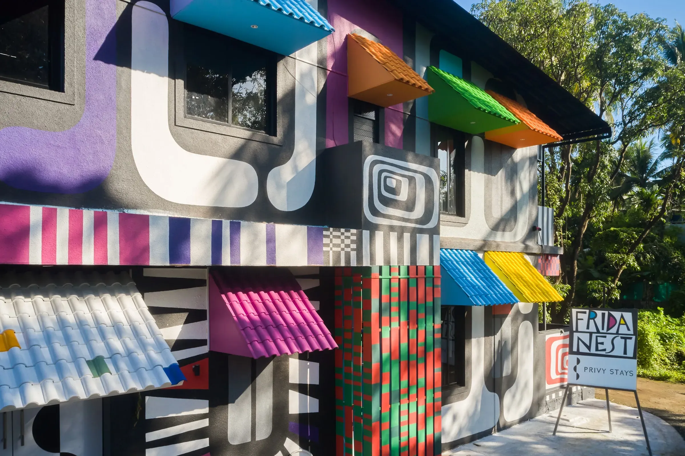 Frida Nest Privy Stays 10