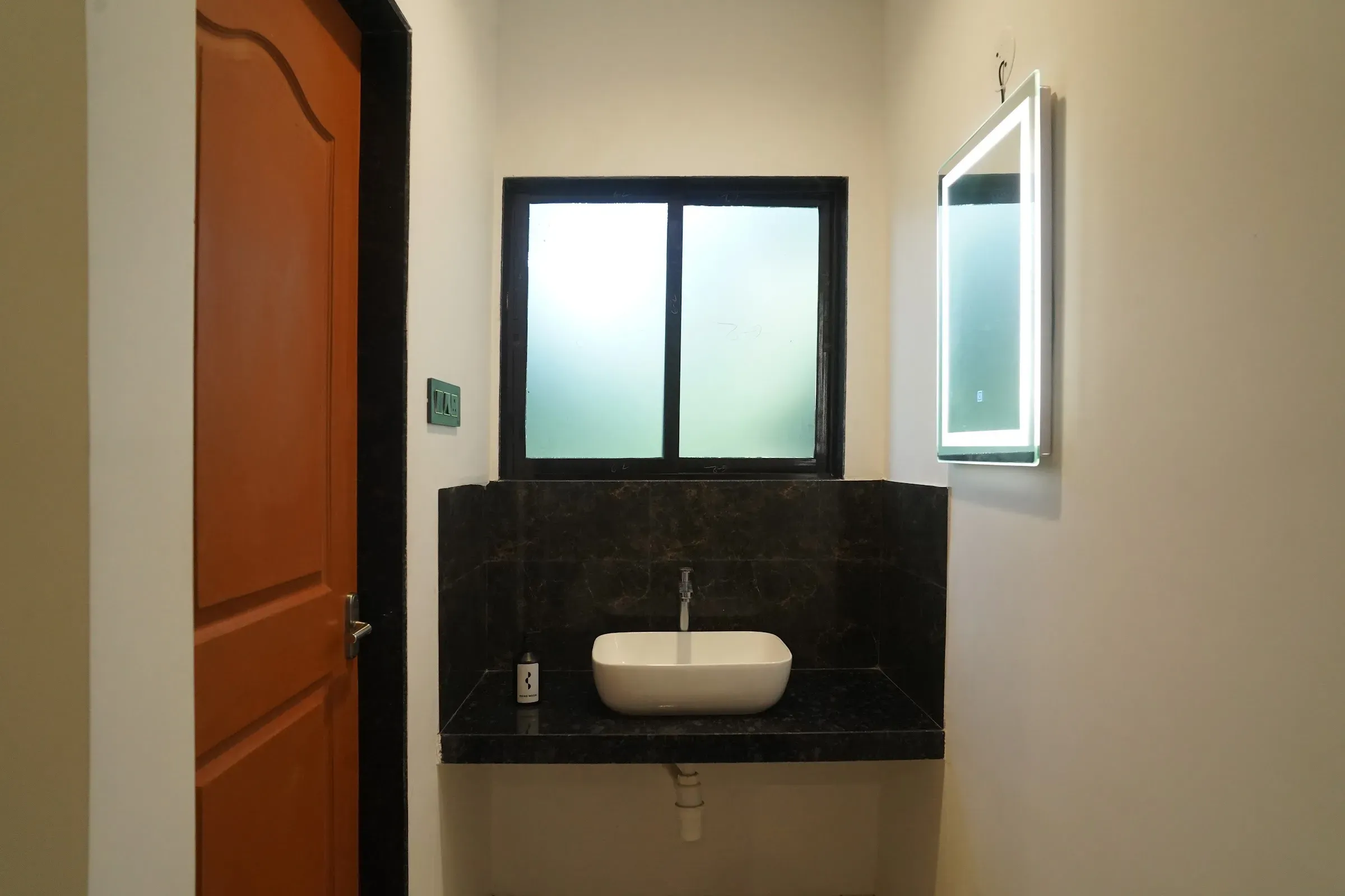 Coral Sand Beach Resort By Privy Stays 11