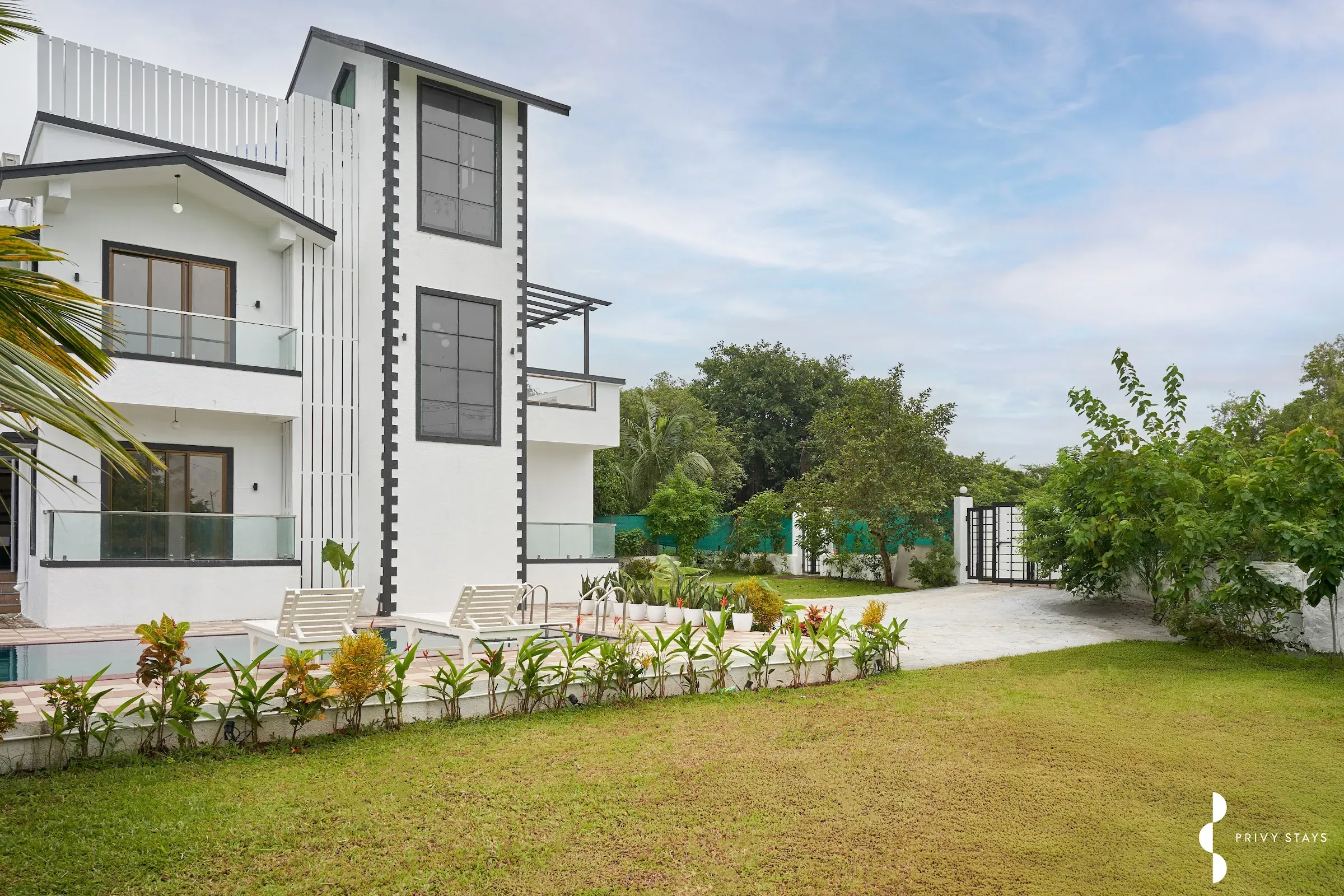 Privy Stays Cavo Villa 12