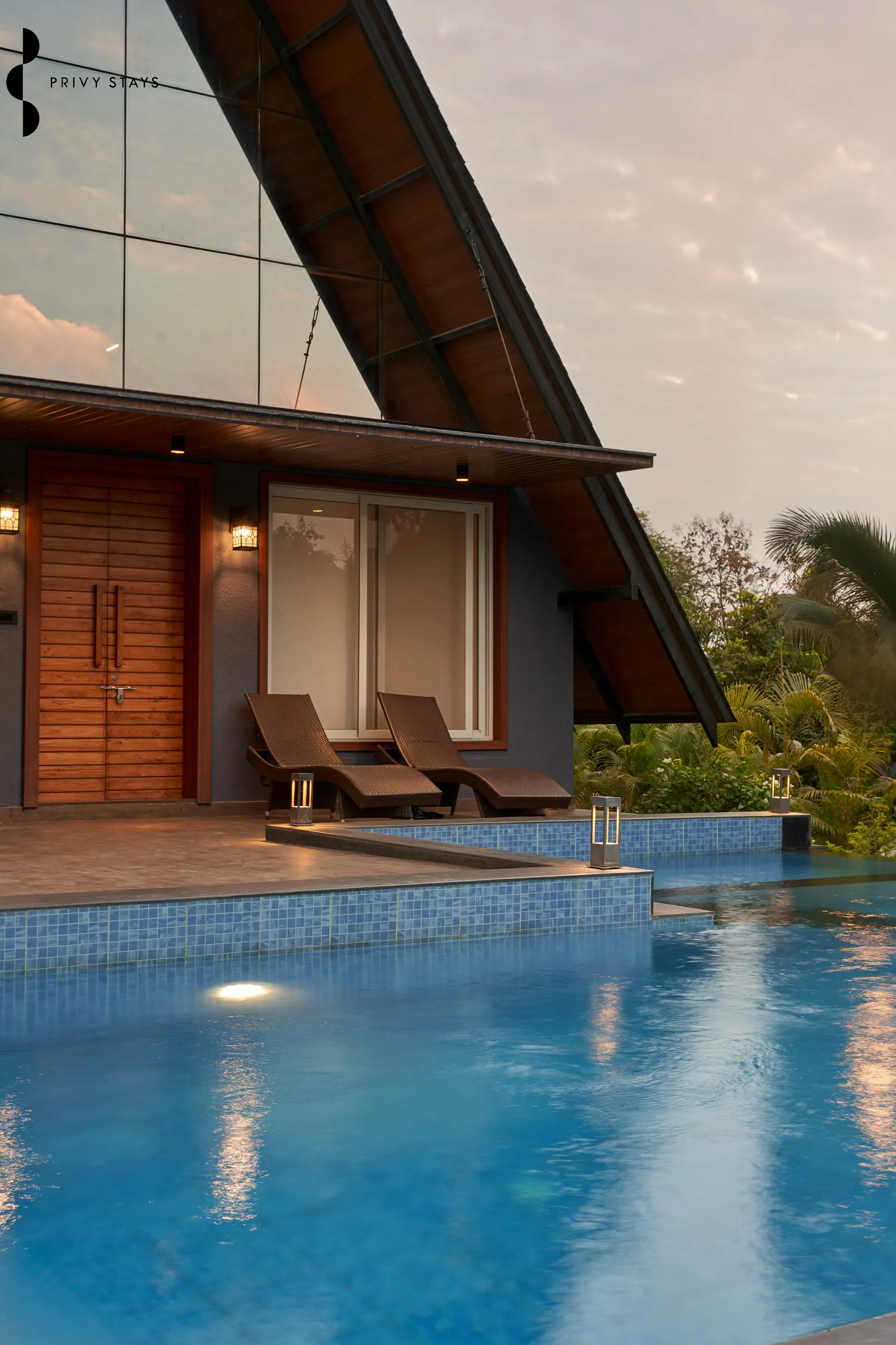 Privy Stays - Teakwood Villa 15